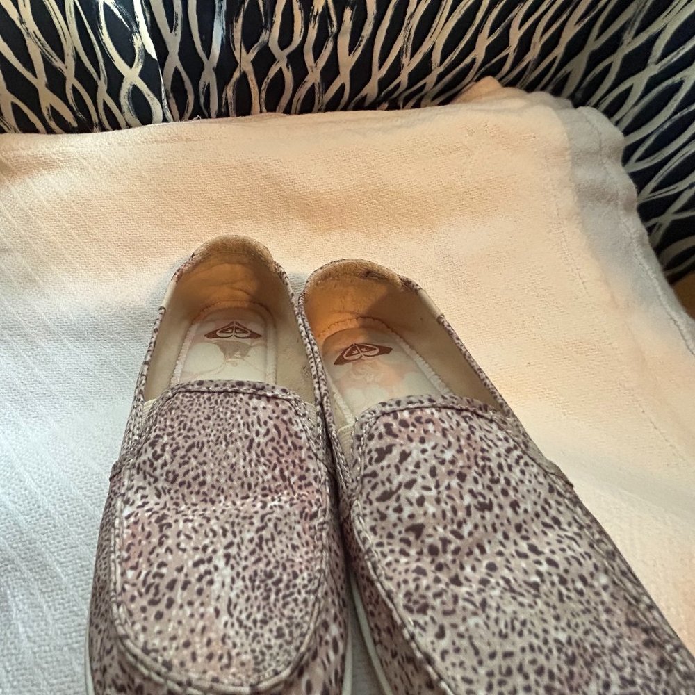 Leopard Print Roxy Size 8 - Picture 2 of 11